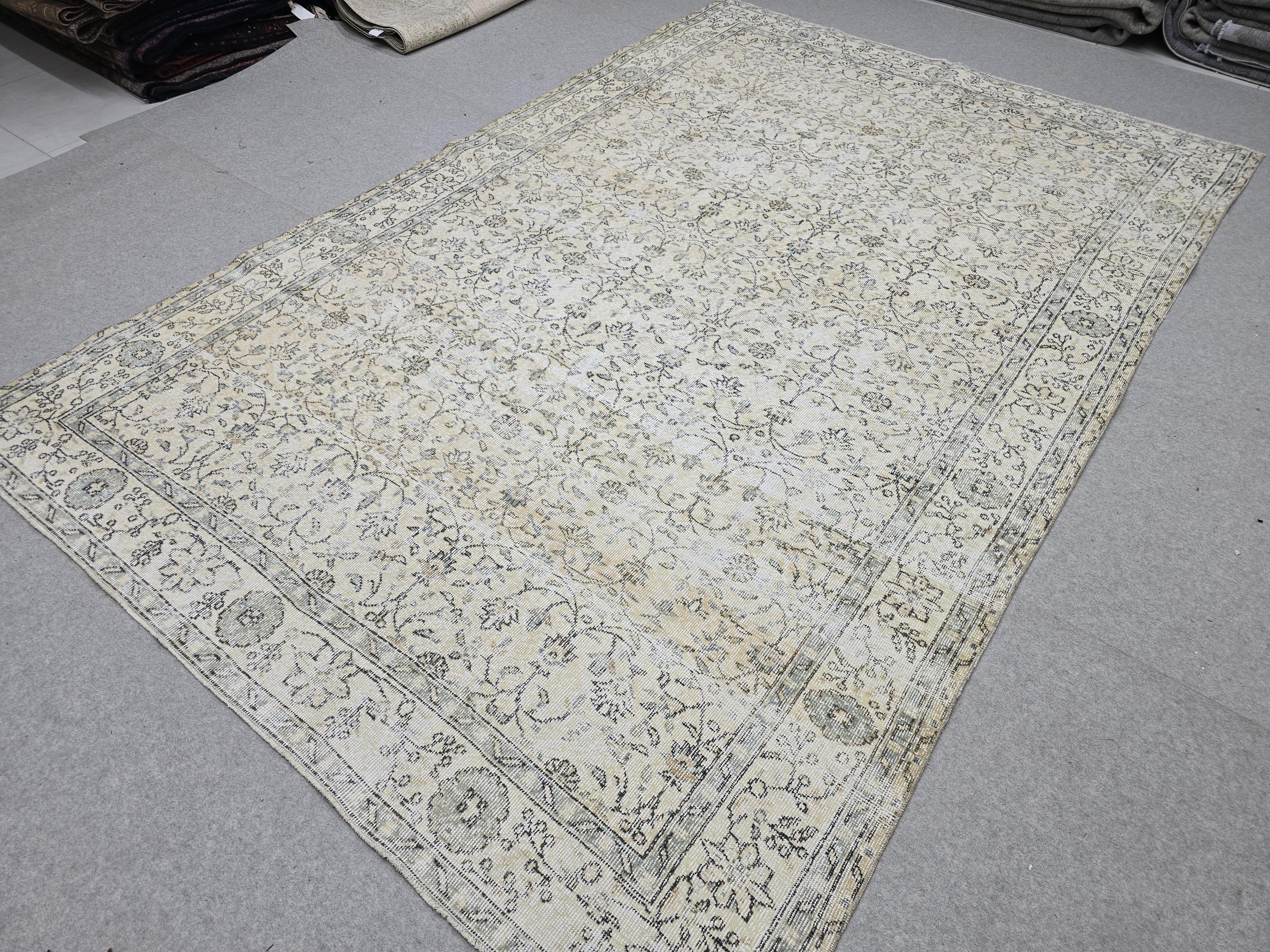 Vintage Rug 7x11, Cream Beige Floral Turkish Carpet, Handknotted Wool Area Rug for Living Room Dining Room Scandinavian Farmhouse Decor