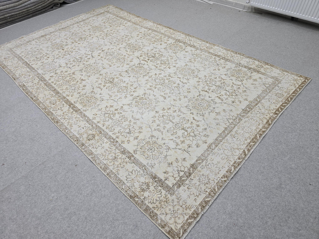 Oushak Rug 6x10 Vintage Turkish Handwoven Beige Cream Neutral Distressed Wool Area Carpet 191x317 cm