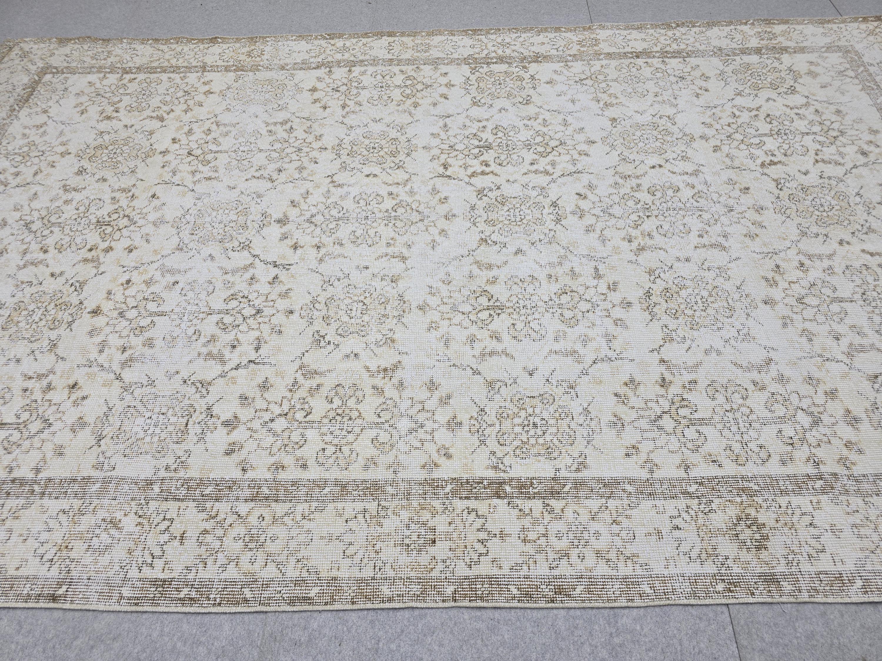 Oushak Rug 6x10 Vintage Turkish Handwoven Beige Cream Neutral Distressed Wool Area Carpet 191x317 cm