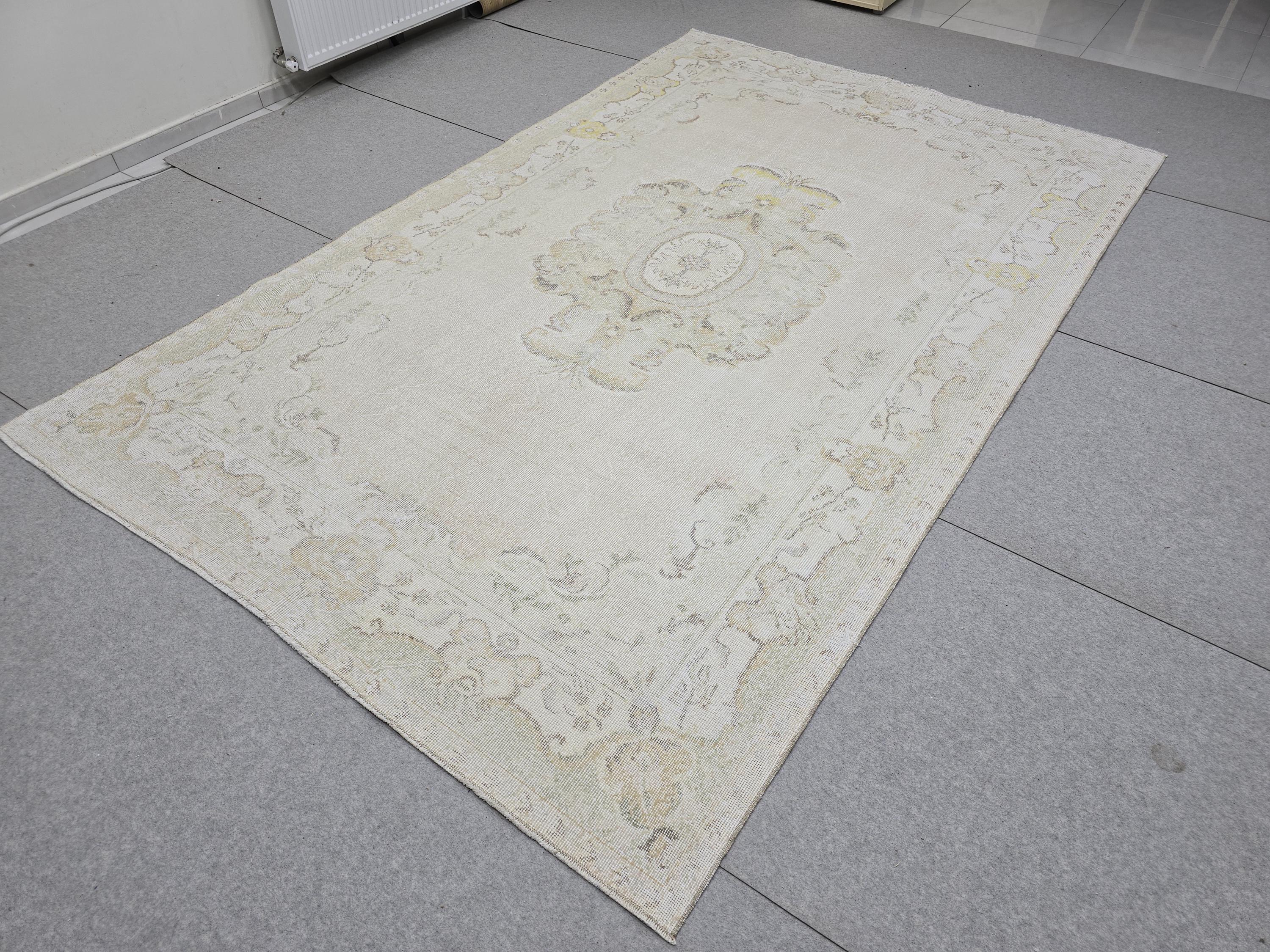 Vintage Anatolian Rug 6x10 Handwoven Cream Beige Neutral Oriental Wool Area Carpet 191x306 cm
