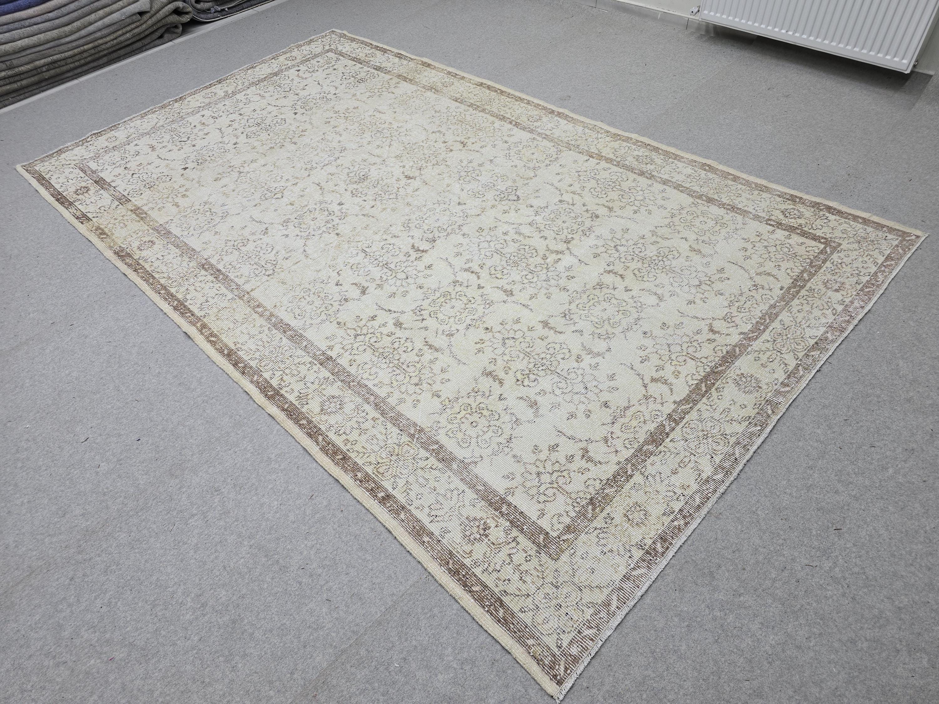 Vintage Rug 6x10, Cream Brown Floral Handknotted Wool Carpet, Muted Oushak Style Neutral Turkish Area Rug for Bedroom Scandinavian Decor