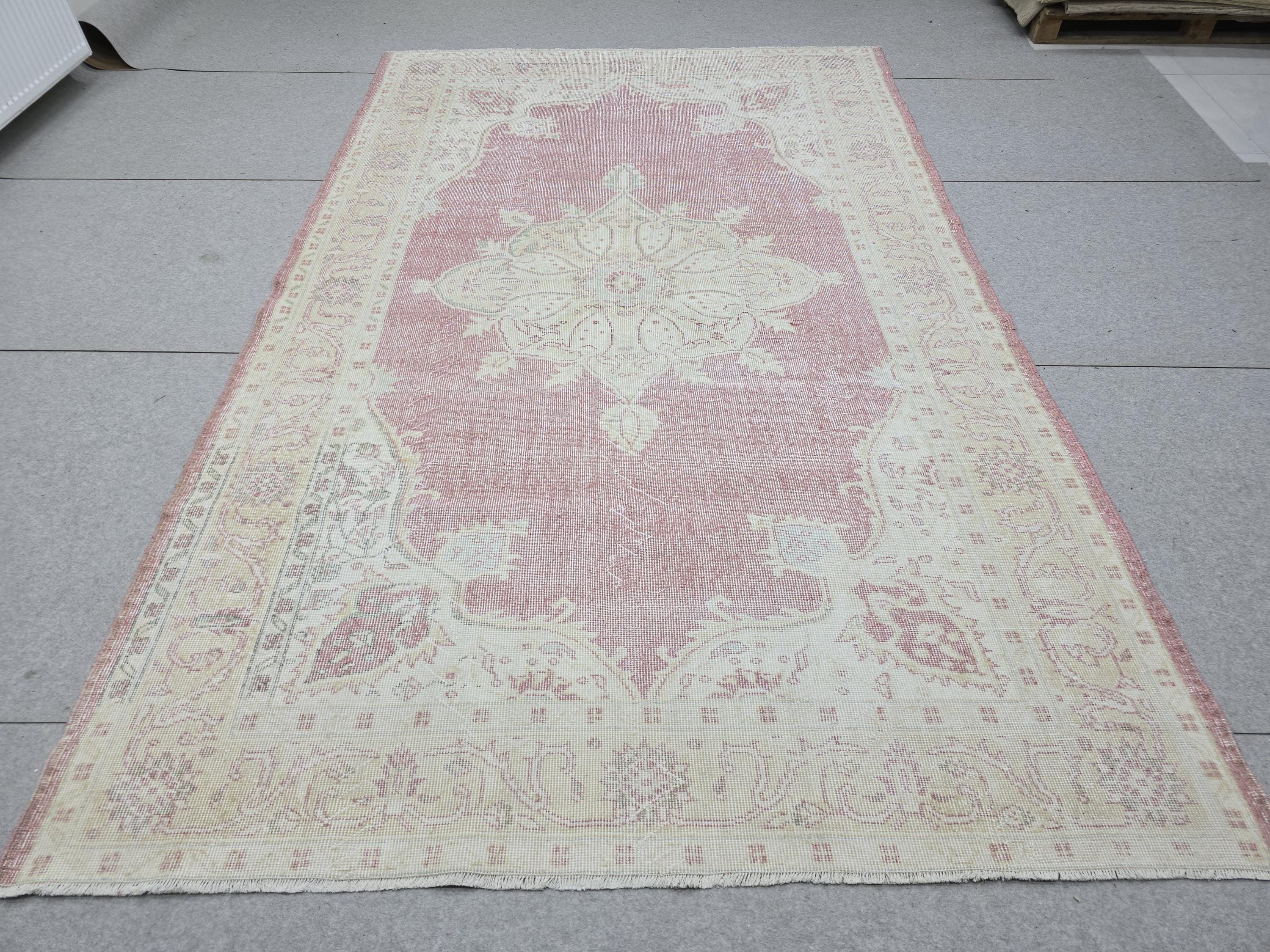 Oushak Rug 6x10, Muted Pink Cream Medallion Vintage Turkish Carpet, Handknotted Wool Area Rug for Living Room Shabby Chic Home Decor