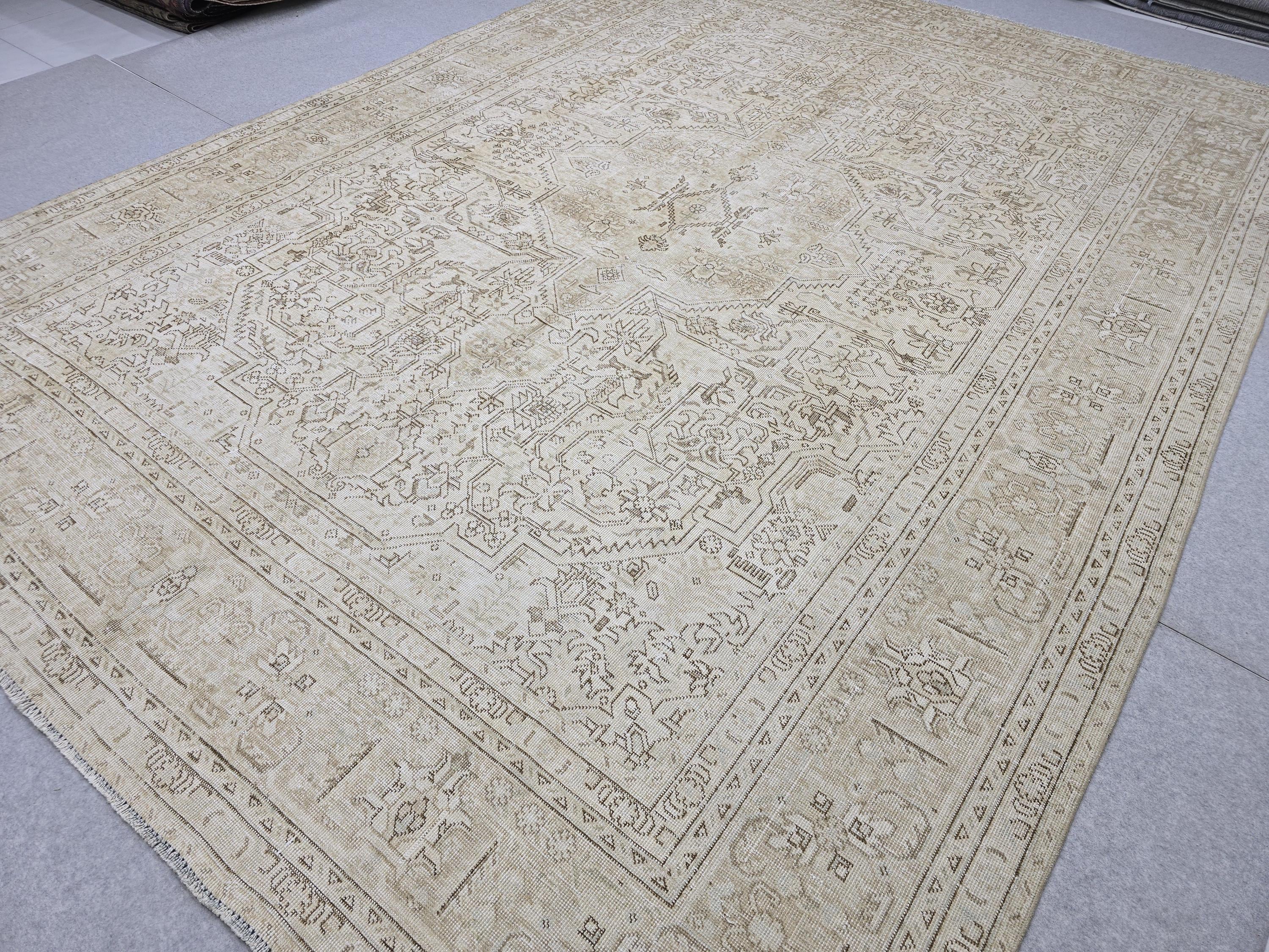 Turkish Rug 10x13, Neutral Beige Vintage Handknotted Wool Carpet, Faded Medallion Area Rug for Dining Room