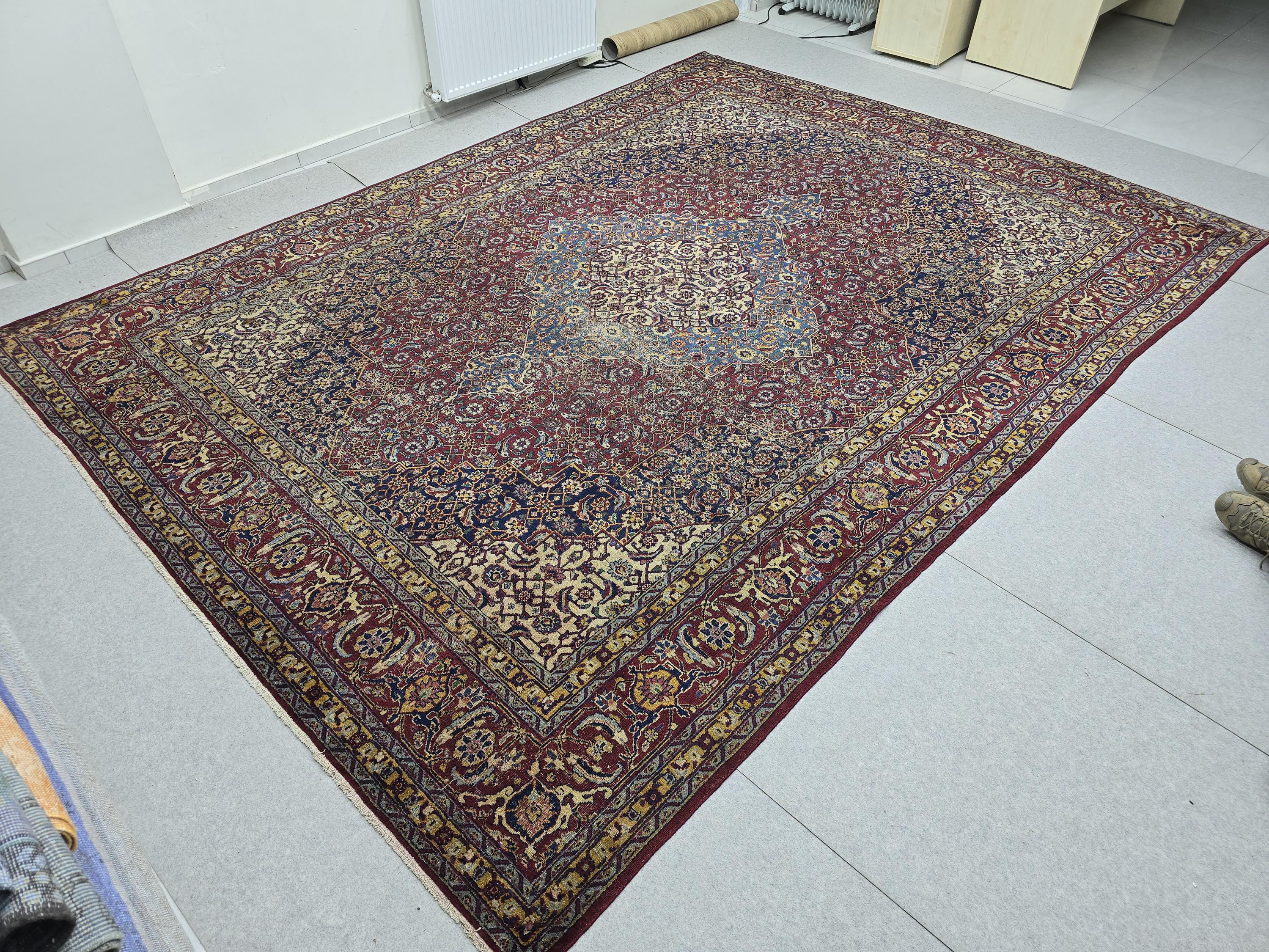 Antique Turkish Rug - HandKnotted Wool Vegetable Dyed Carpet /9,5x 12,8 feet